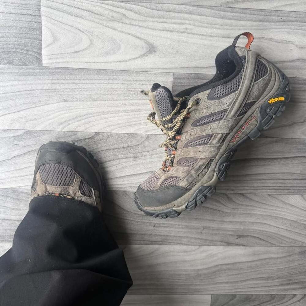 Merrell Moab 2 Vent Size USA 9.5 Hiking Shoes